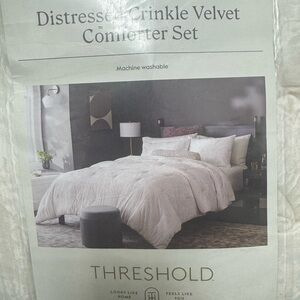 Threshold Crinkle Velvet Comforter Set - Cream